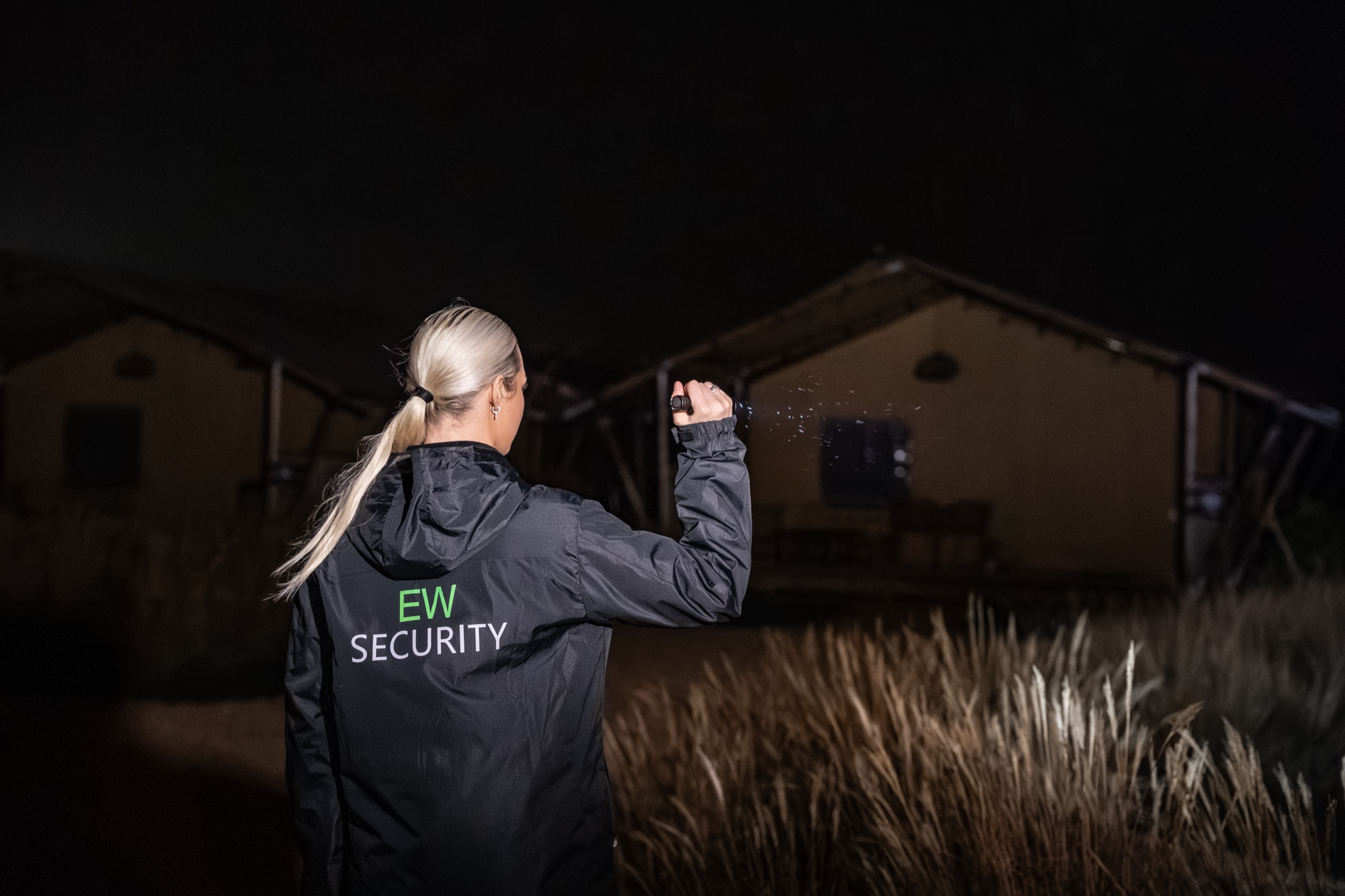 Nachtelijke controleronde van EW Security op een vakantiepark